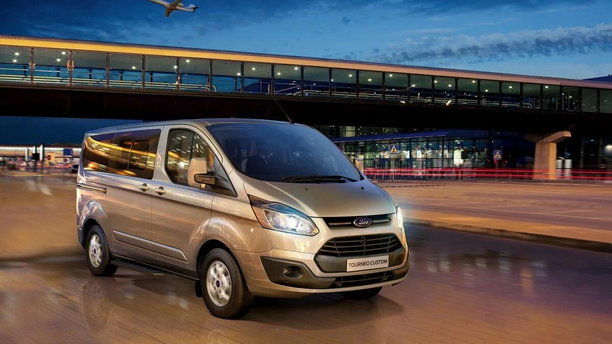 Форд транзит торнео. Форд tourneo custom. Форд транзит кастом 2014. Форд кастом 2014. Форд торнео кастом грузопассажирский.