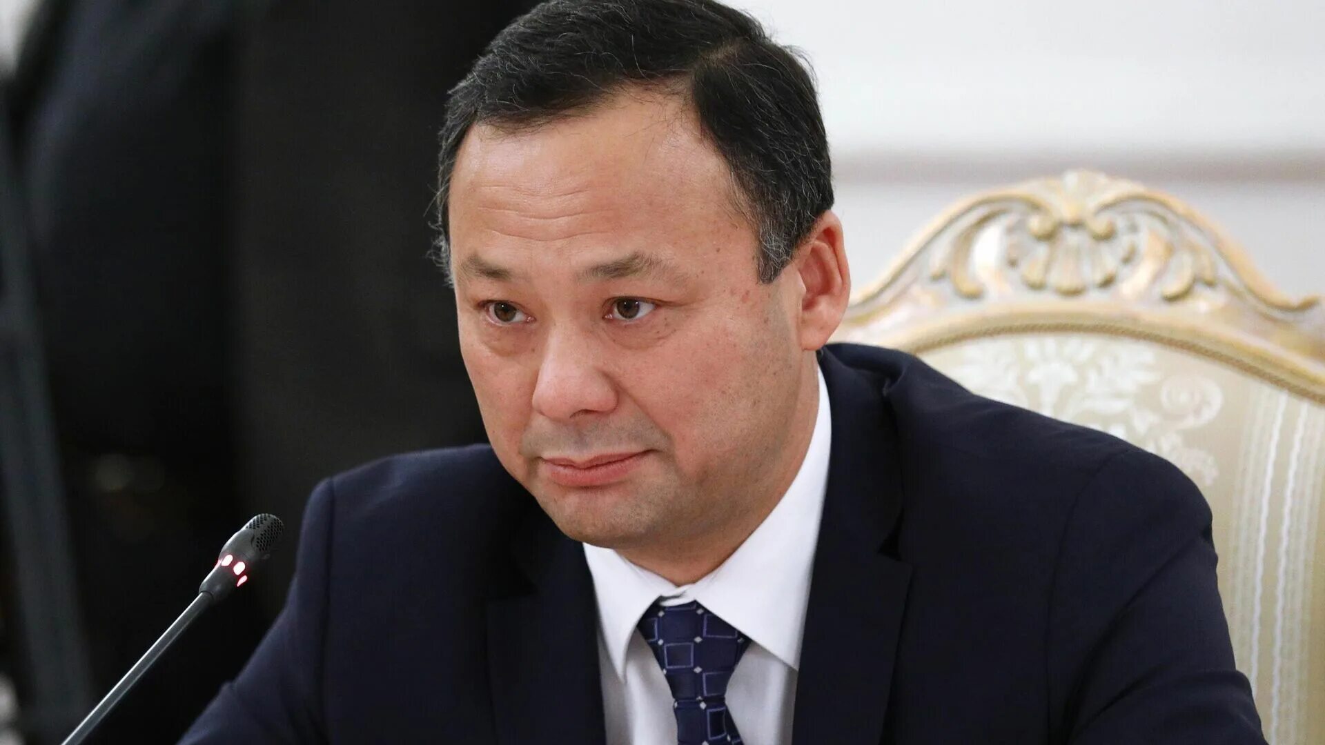 Жээнбек Кулубаев министр иностранных дел. Глава внешнеполитического ведомства