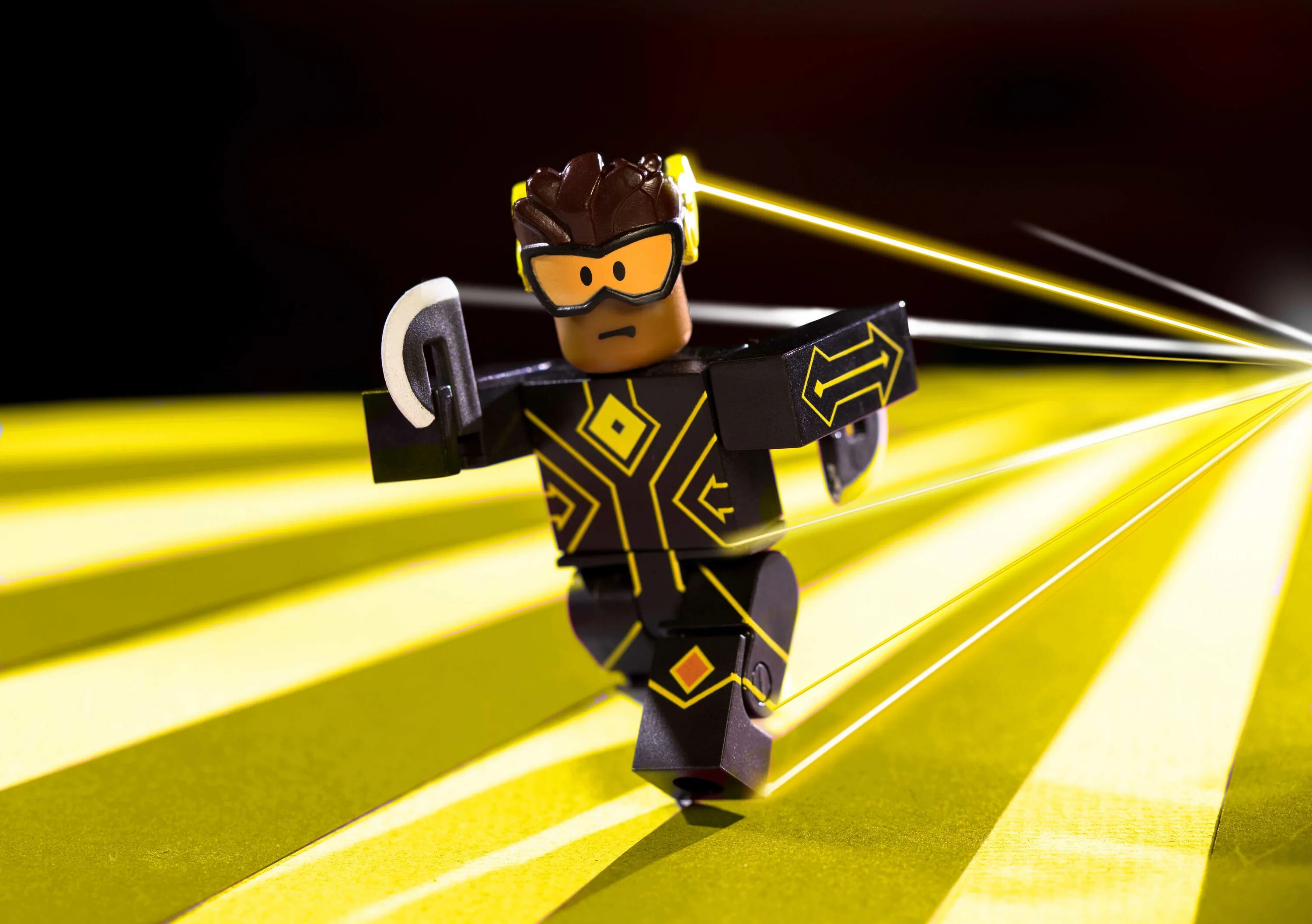 Roblox hero. Roblox герои. РОБЛОКС игрушки Heroes of Robloxia. Герои Robloxia. РОБЛОКС персонажи.