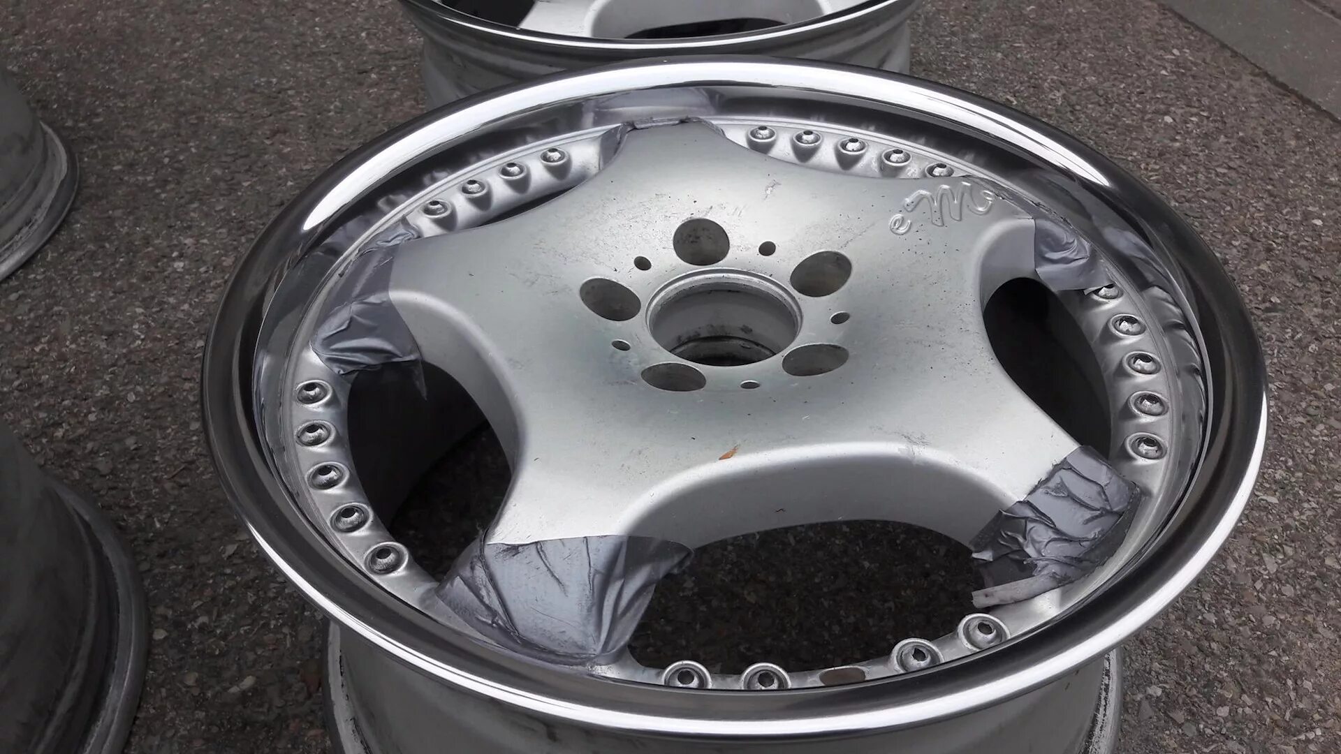 Диск 17 мм. Диск 17 мм. Колпачки на болты колесных дисков 17 мм черные. Диски rays versus r17 4x100. Диски ronal r17 volkswagen.