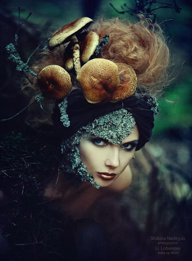 Девушка гриб. Девочка гриб. Девушка грибник. Девиц гриб. Девушка гриб.