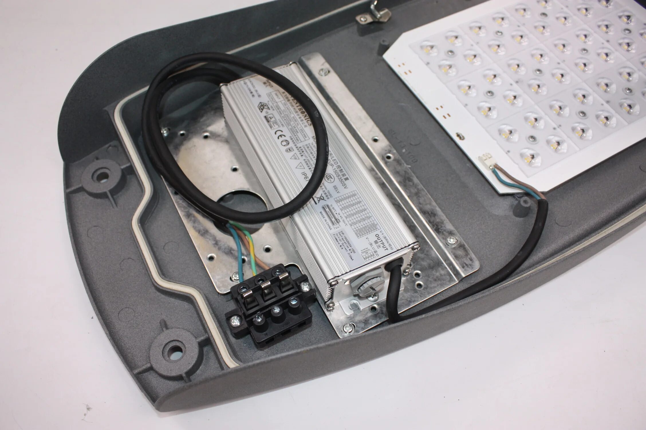 Ledexo ind-100 светильник. Корпус светильника ultra d513. Литой корпус светильника. Кожух для лампы. Круглый алюминиевый корпус.