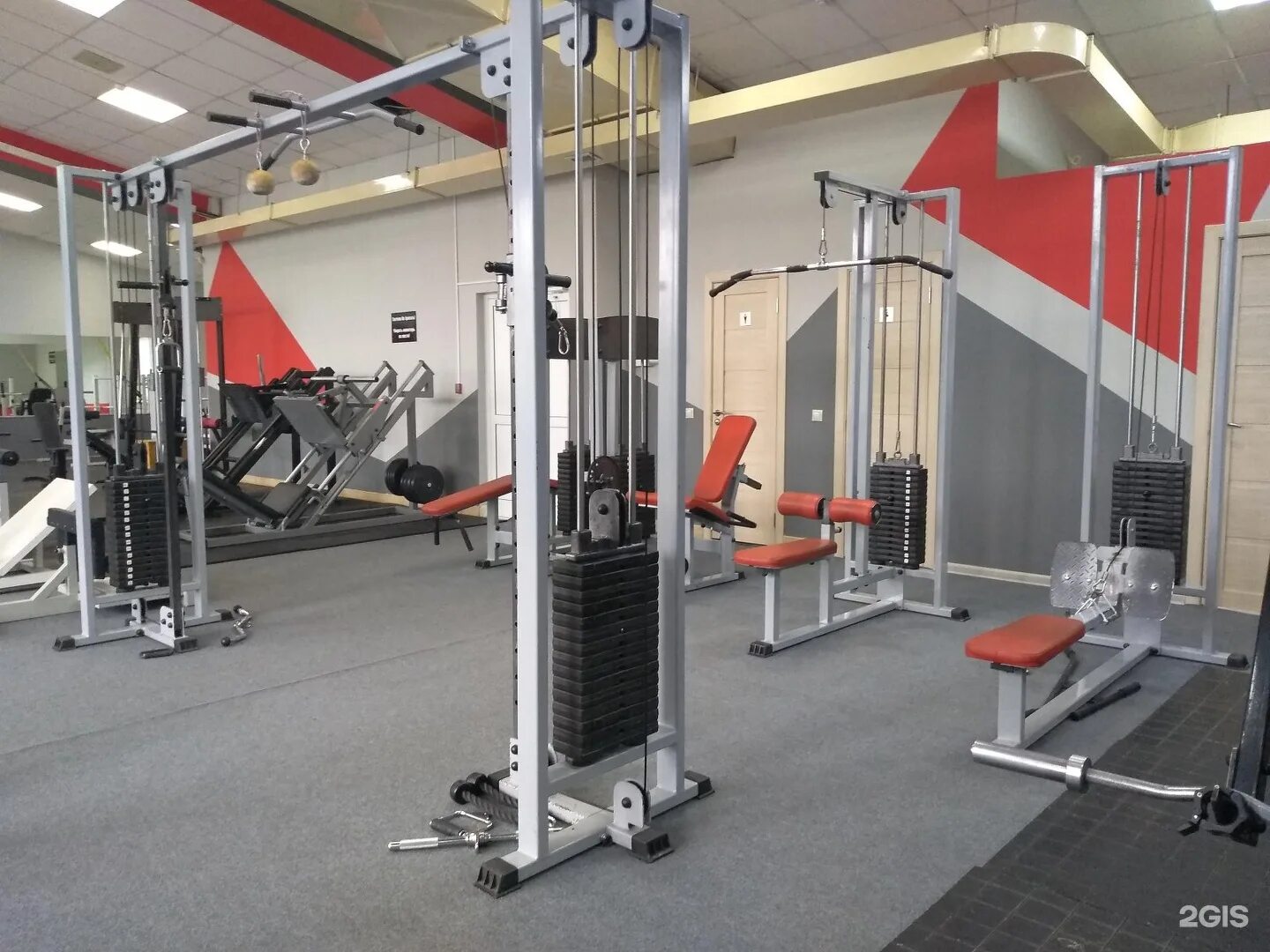 зал богатырь железнодорожный малахит. тренажерный зал богатырь пенза. богатырь спортзал красноярск. спортзал богатырь новокузнецк. богатырь новокузнецк тренажёрный зал.