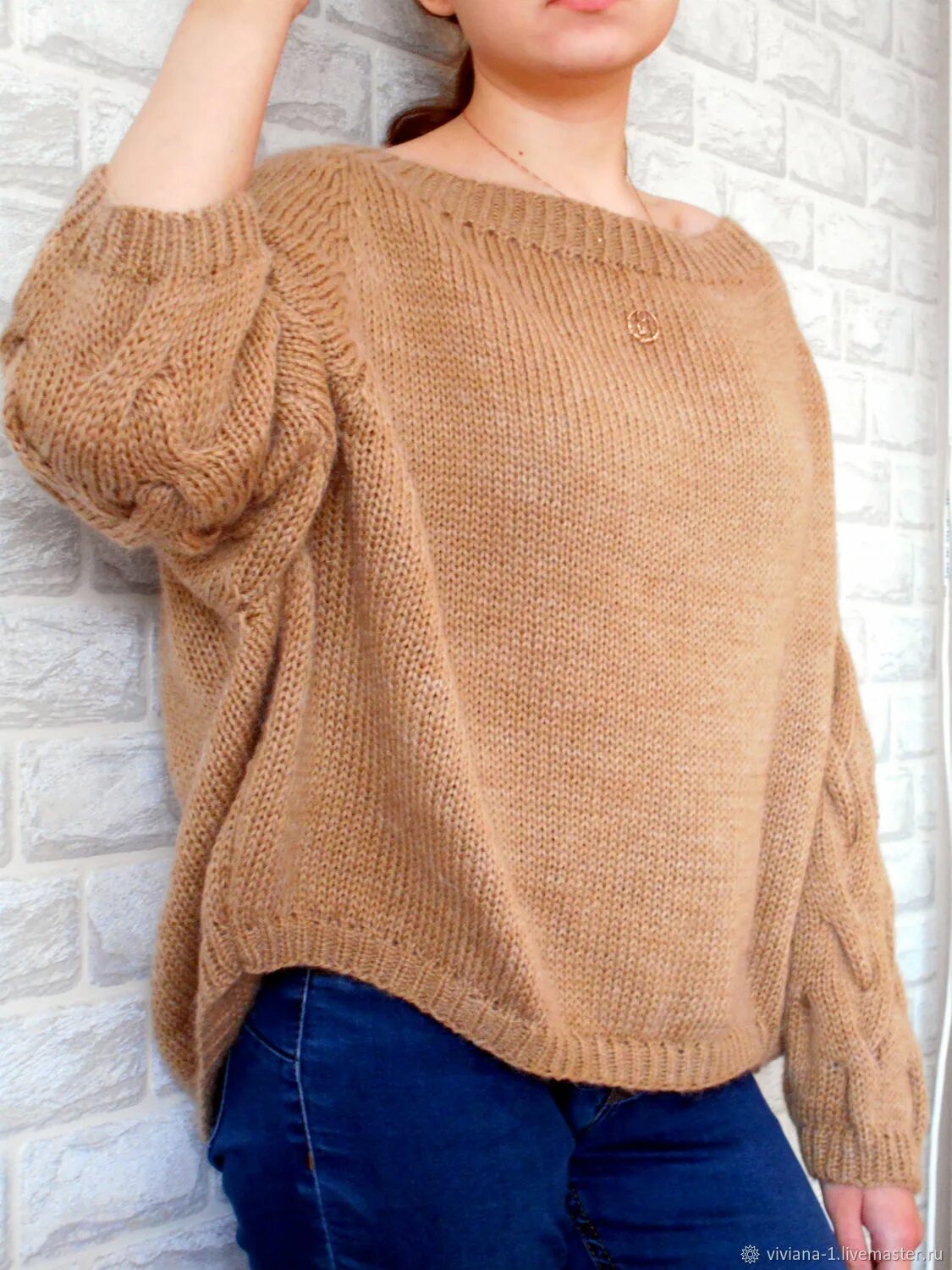 Свитер реглан оверсайз. Свитер женский реглан оверсайз. Оверсайз реглан. Серый свитер реглан. Свитер оверсайз спицами реглан.