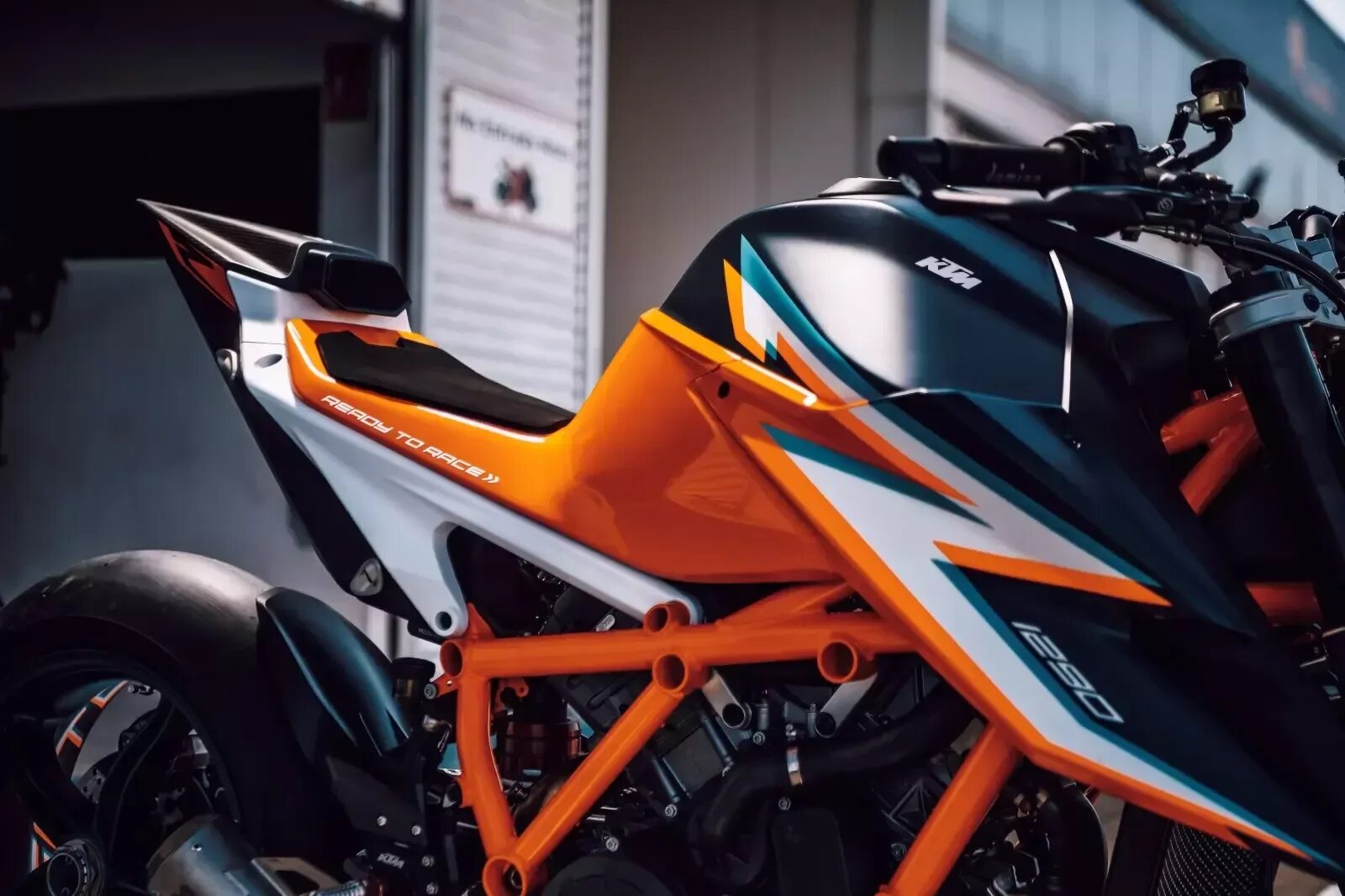 Ktm super duke r. Ктм 1290 super duke r. ктм 1290 super duke r 2025. ktm 1290 super duke r. ктм 1290 super duke r 2025.