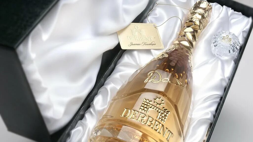 Шампанское Дербент Золотая коллекция. Шампанское Дербент брют хрусталь. Дербентское коллекционное шампанское. Элитное шампанское.