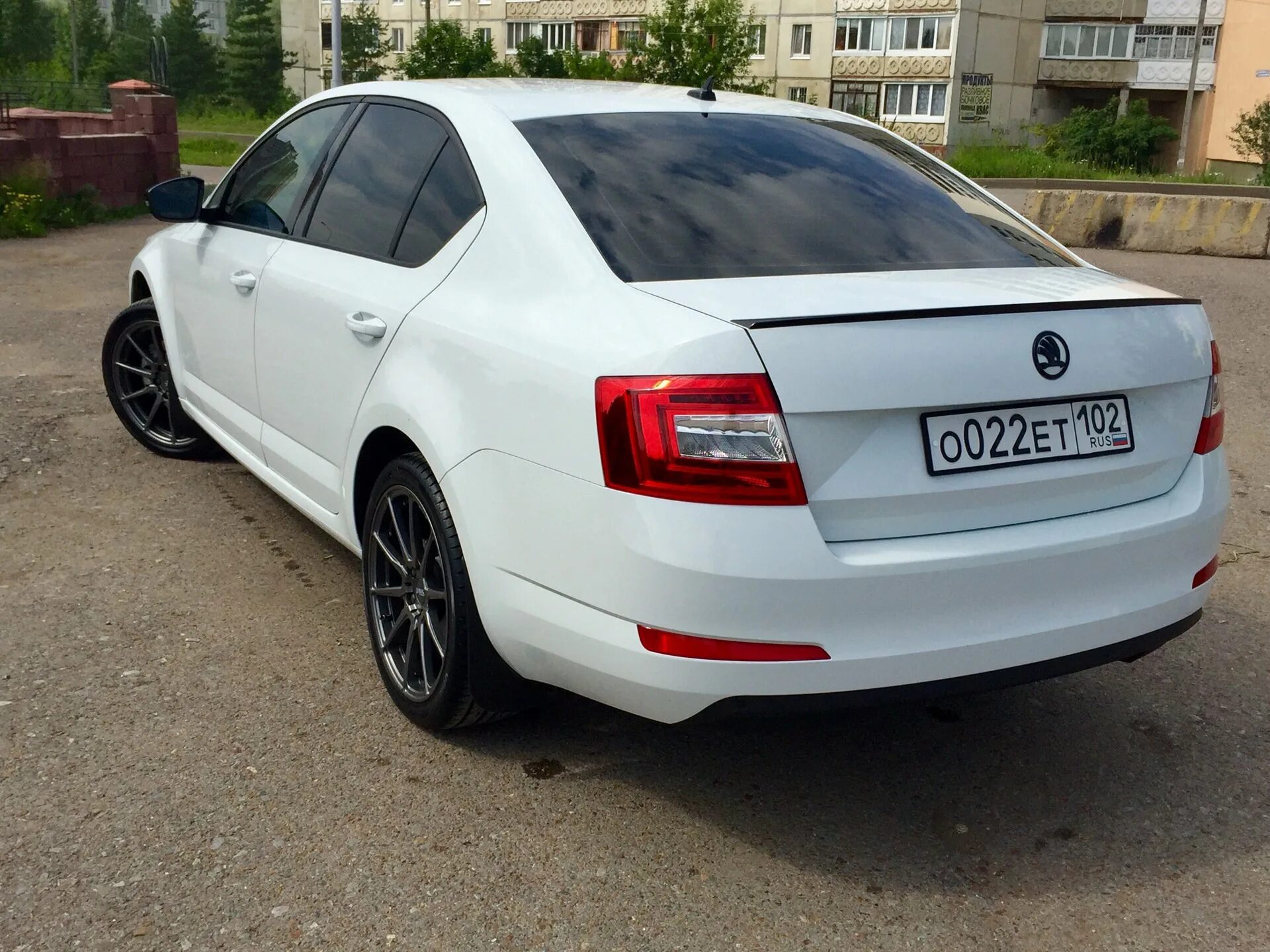 Skoda octavia r17. Hre octavia a7. Skoda octavia r17. Шкода а7 диски 17. Skoda octavia r17 белая.