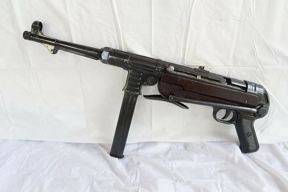 Mp40 GFL. MP 40. Испанский MP 40. Винтовка МП 40. П п 40 правил