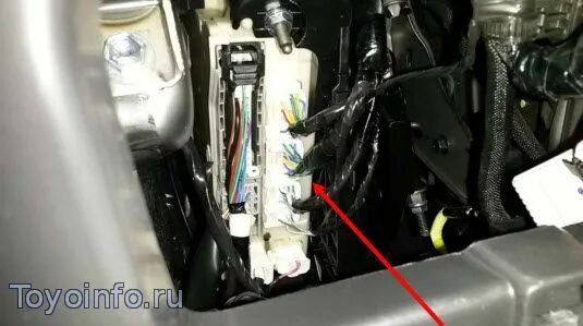 Модуль управления багажником. Замена на рестайл. - Toyota RAV4 (IV), 2,5 л, 2015