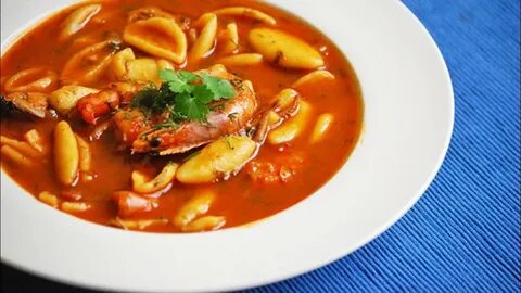 Томатный суп с морепродуктами