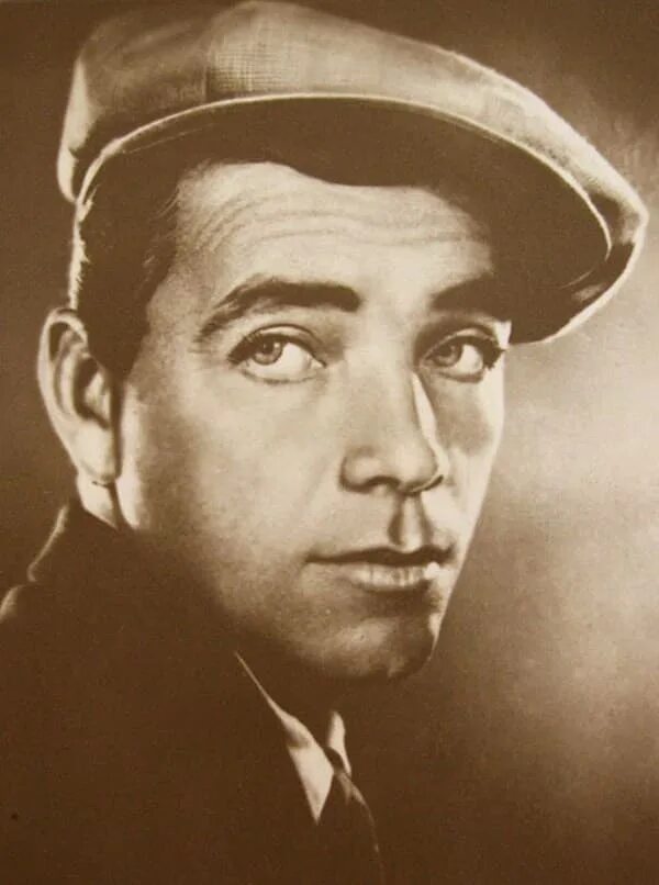 Пётр мартынович алейников. Пётр мартынович алейников (1914-1965). Петр алейников фото. Олейников трактористы актер. Петр алейников актер.