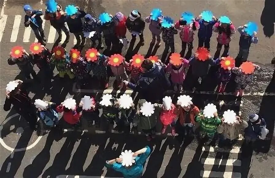 Флешмоб в детском саду ко дню флага
