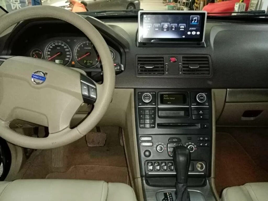 Андроид xc90. Магнитола тесла в вольво хс90. магнитола volvo xc90. штатная магнитола вольво хс90. volvo xc90 магнитола android.