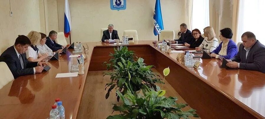 Избирательная комиссия ямало-ненецкого автономного округа. Избирательная янао. Председатель выборной комиссии янао. Избирательная комиссия янао. Председатель выборной комиссии янао.