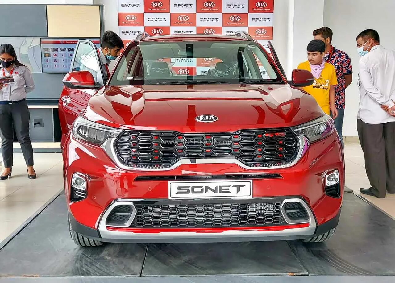 Kia sonet цены. Kia Sonet 2022. Kia Sonet 2023. Kia Sonet Bozz. Kia Sonet Treker 2023.