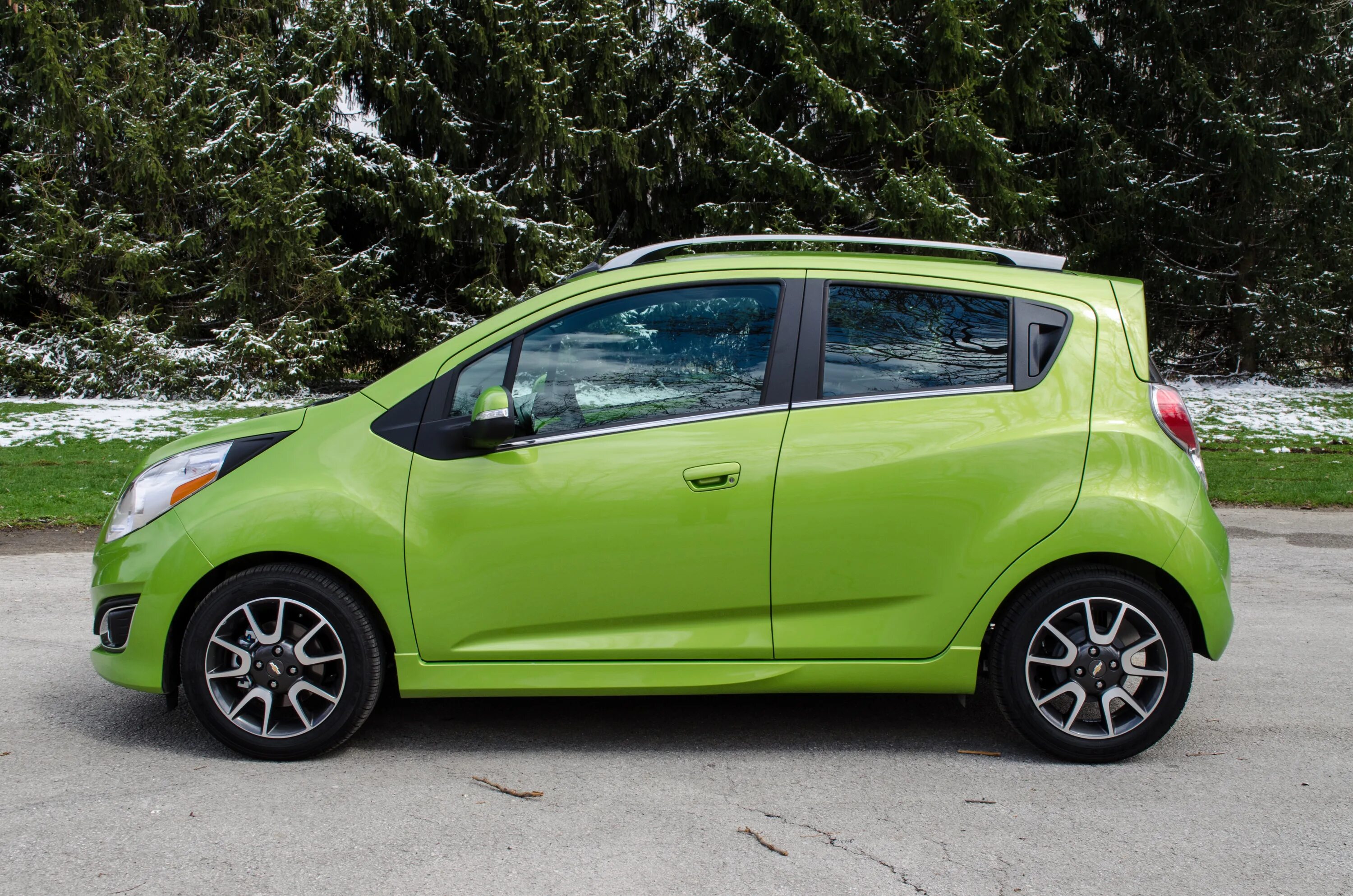 Chevrolet Spark. Шевроле Спарк двухдверный. Spark 2014. 2014 Chevy Spark. Обои на спарк про 10