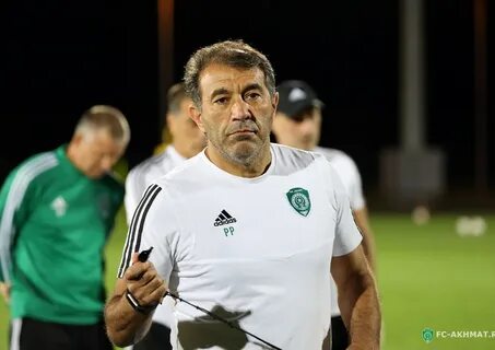 Тренер фк ахмат