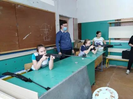 В классе 15 учащихся