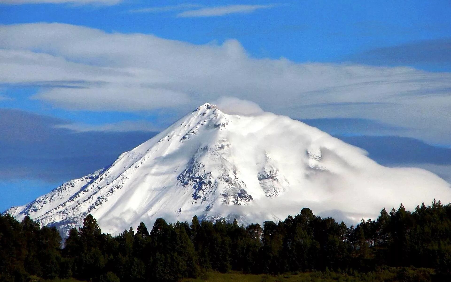 Самая высокая точка мексики. Вулкан Пико де Орисаба. Мексика вулкан Орисаба. Гора Орисаба Мексика. Пик Орисаба Мексика.