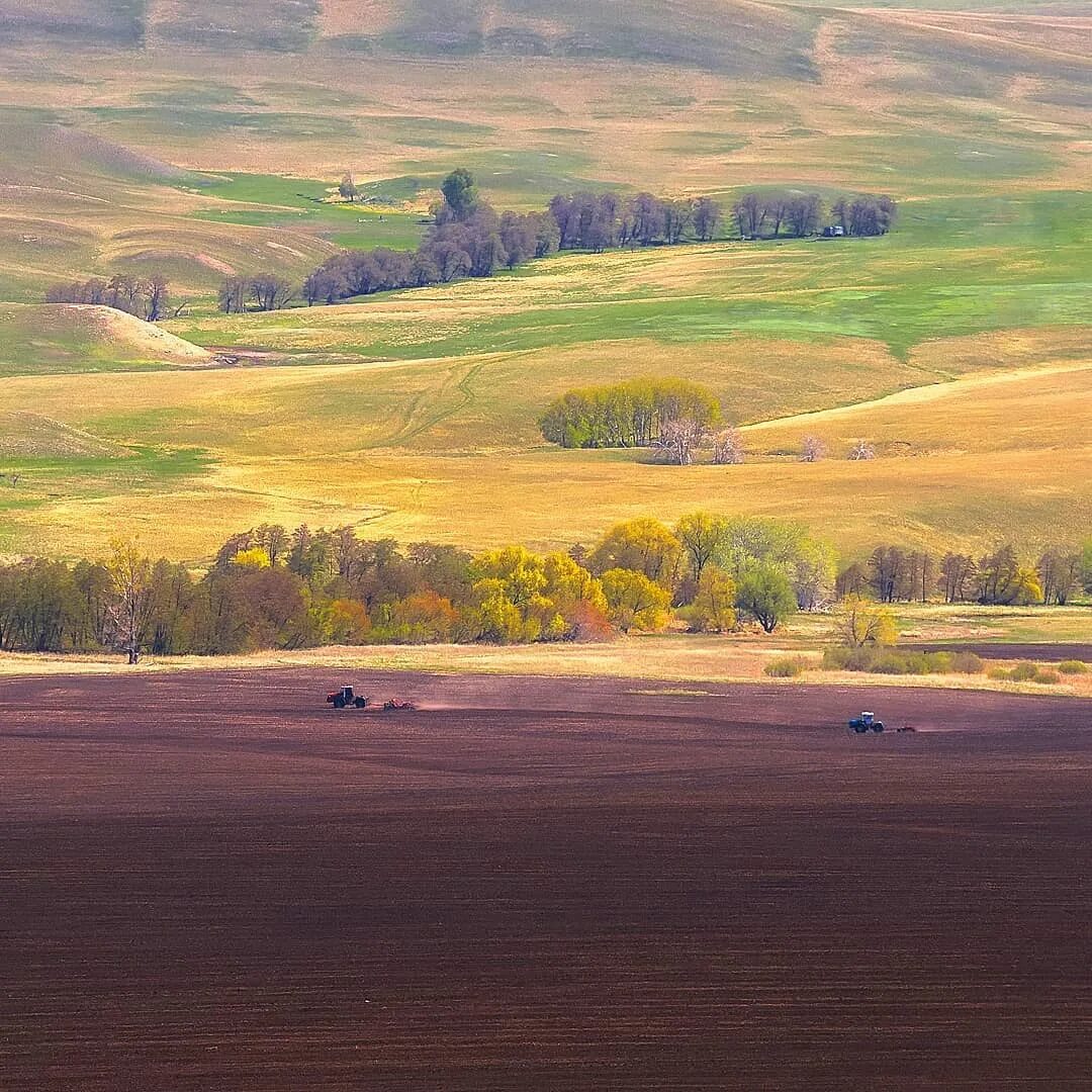 Село просторе. Степи Оренбургской области. Оренбургские просторы. Холмы Оренбургской области. Природа Оренбургской области.