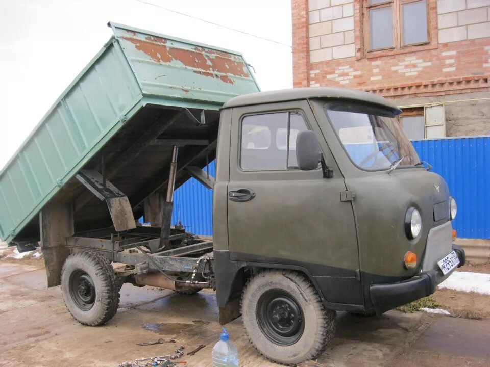 Куплю бортовой уазик бу. УАЗ грузовой 3303 самосвал. УАЗ головастик 3303 самосвал. УАЗ головастик бортовой 3303. УАЗ 3303 бортовой самосвал.