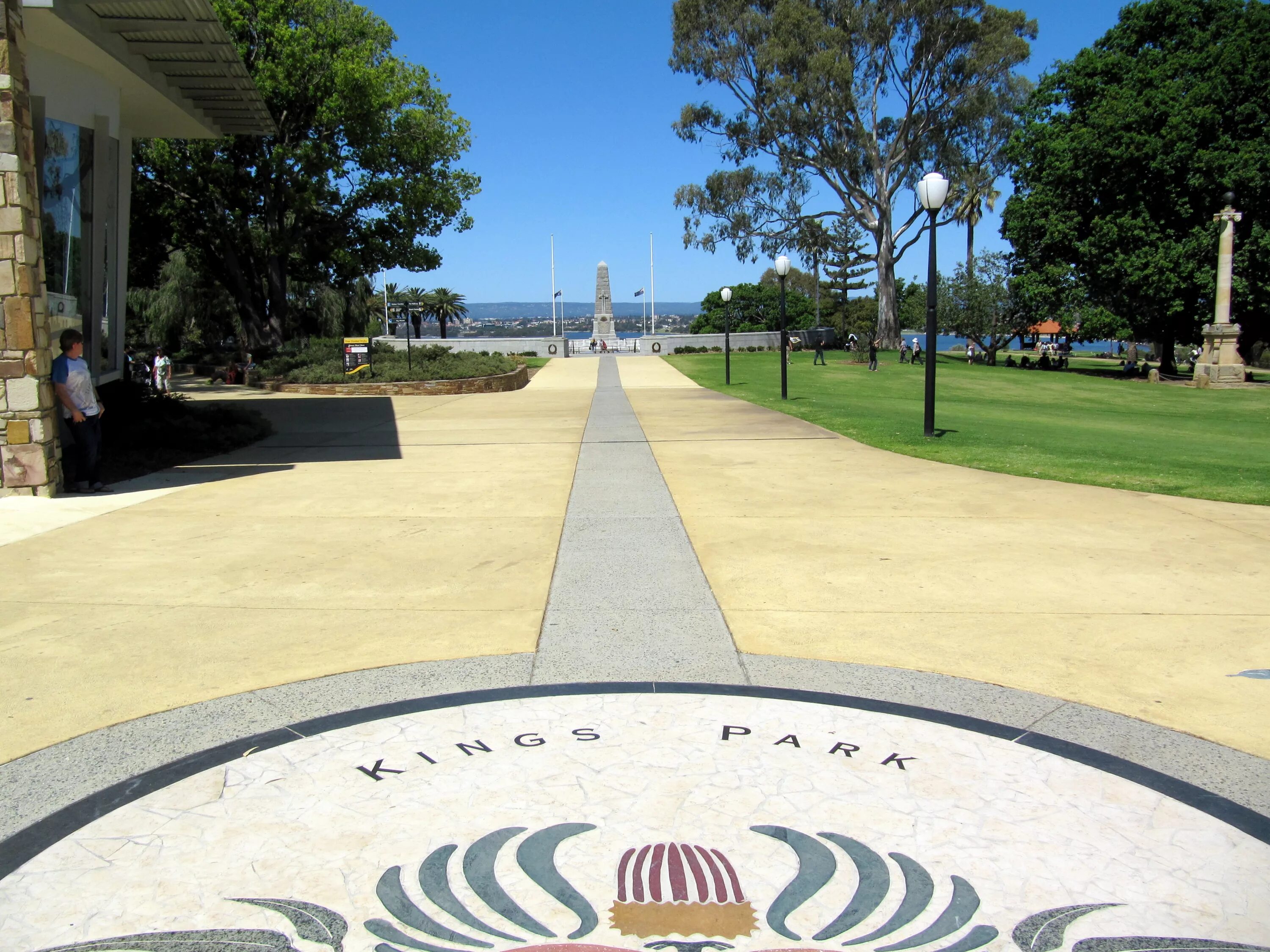 King s park day. Кингс парк Перт. Кингс парк Австралия. Kings Park, Western Australia фото. King's Park Day фото.