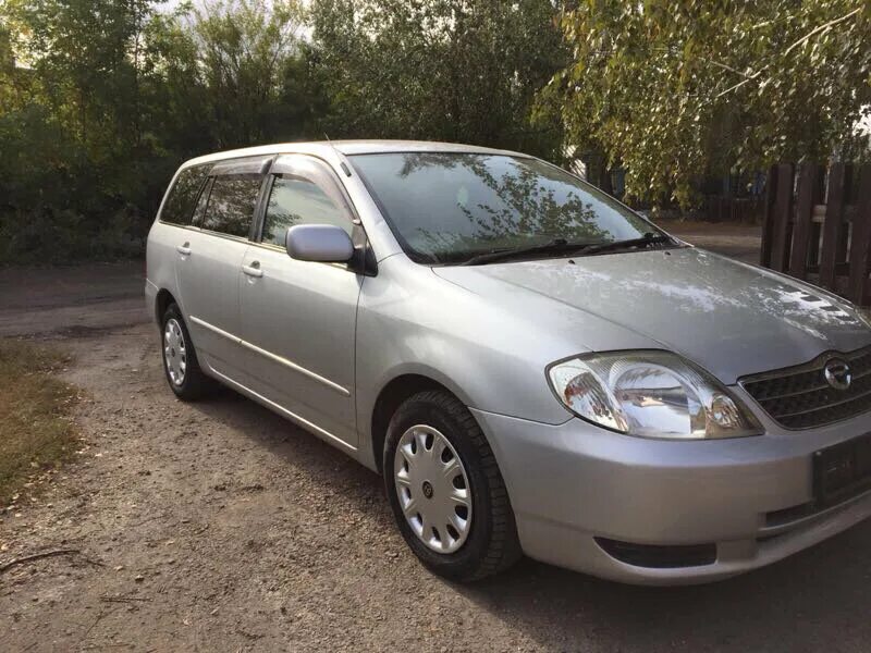 Купить королла 2001. Тойота Королла 2001. Тойота Королла универсал 2001. Toyota Fielder 2001. Тойота Corolla 2001.