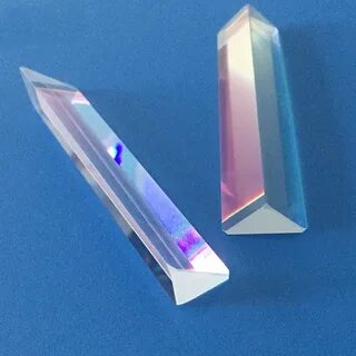 Стеклянная призма