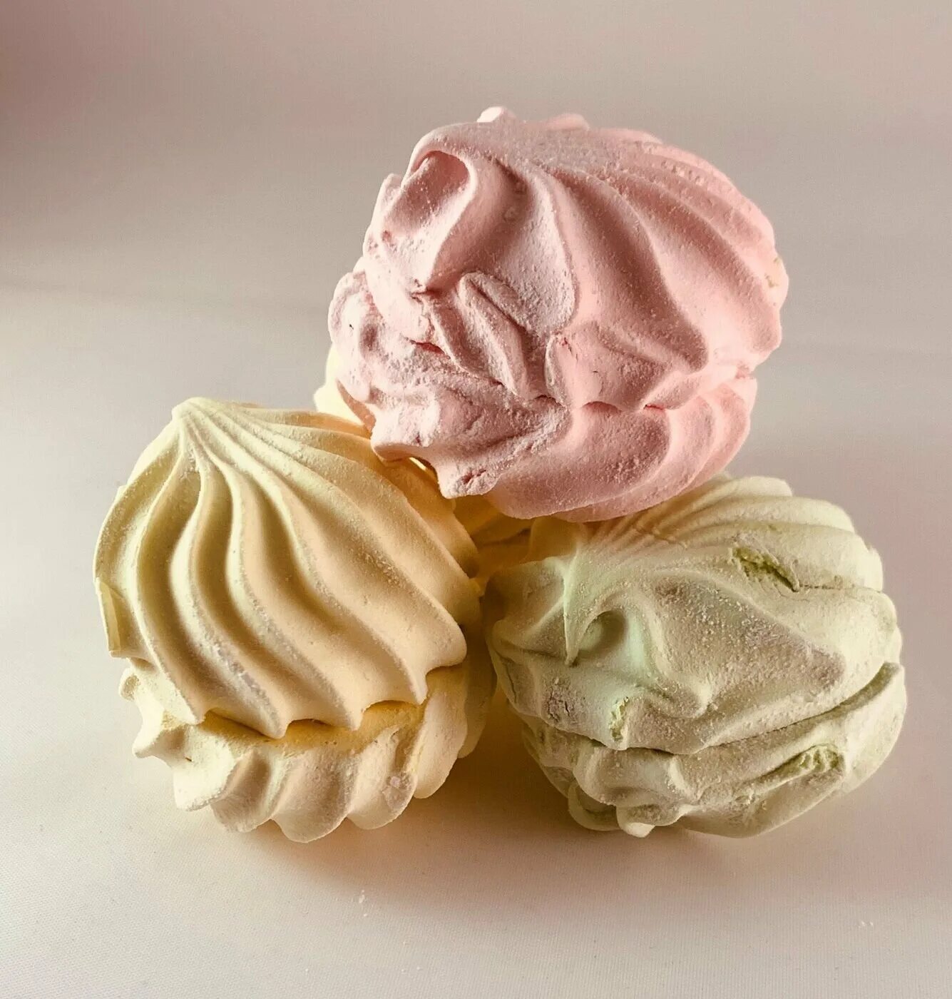 зефир ванильный метрополис. зефир г. кронштадтская зефирная фабрика. зефир малокалорийный. костромской зефир меренга.