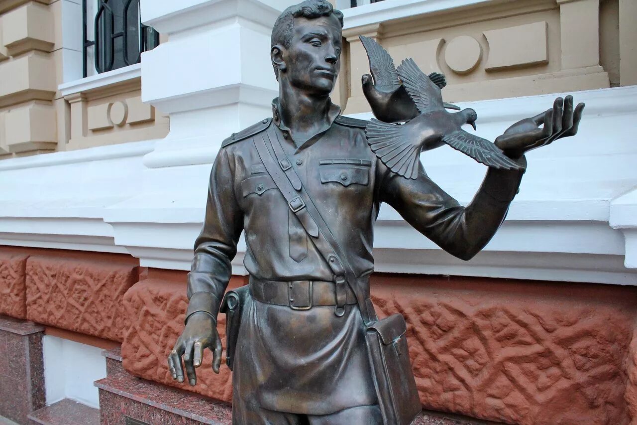 Гоцман прототип. Памятник гоцману в одессе.