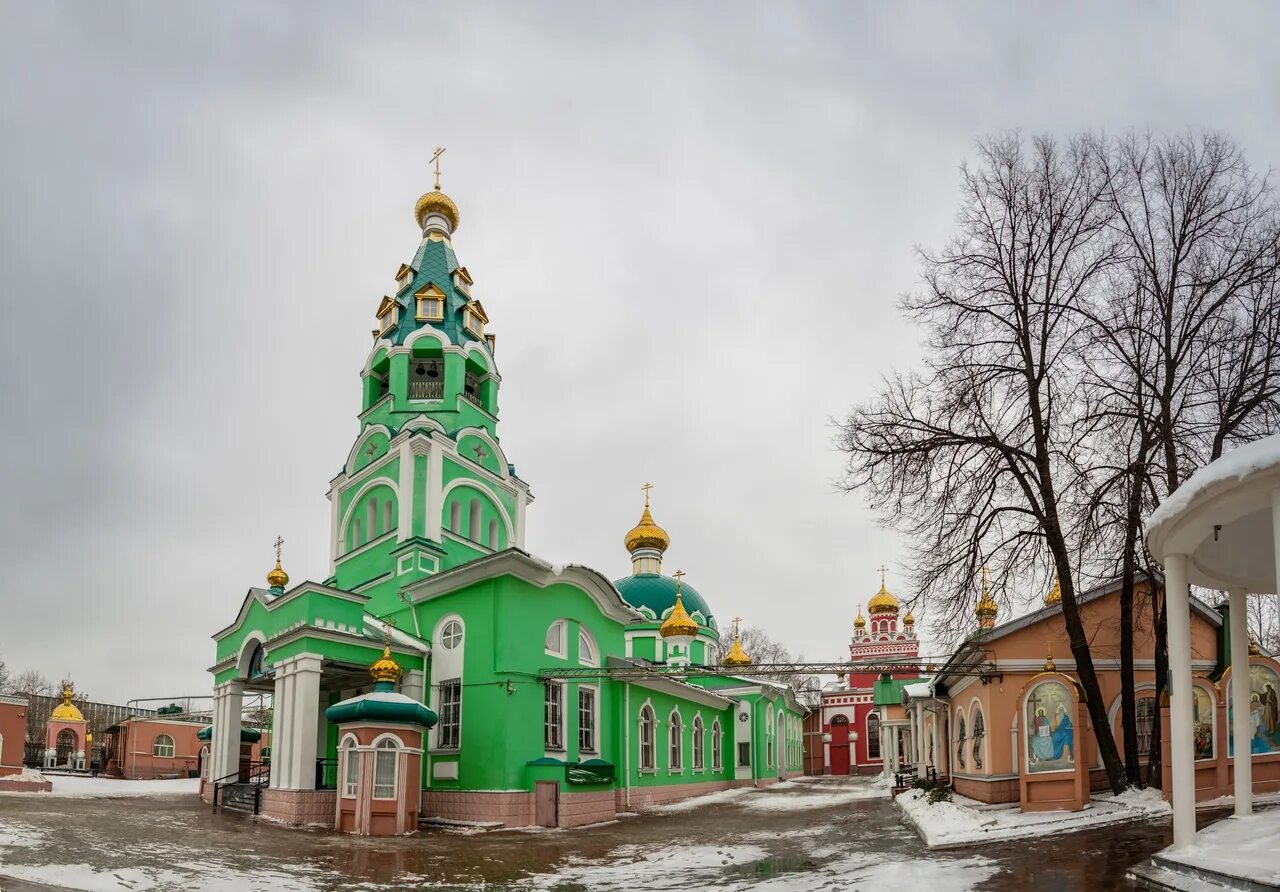 Работа церкви ижевск. Свято-троицкий собор ижевск. собор святой троицы ижевск. 1782 церковь троицы ижевск. храм святой троицы ижевск внутри.