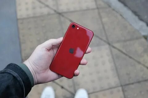 Iphone se product red