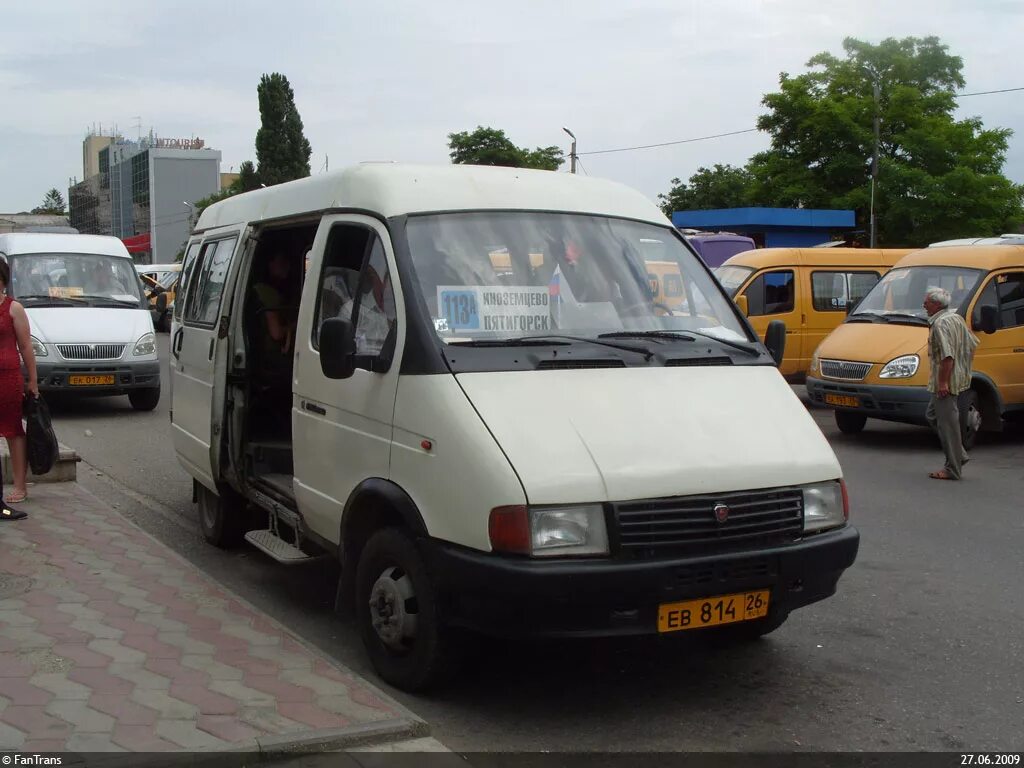 Маршрутное такси пятигорск. Пятигорск Нальчик автобус. Маршрутки Пятигорск. Автобус Пятигорск. Маршрутка Каясула Пятигорск.