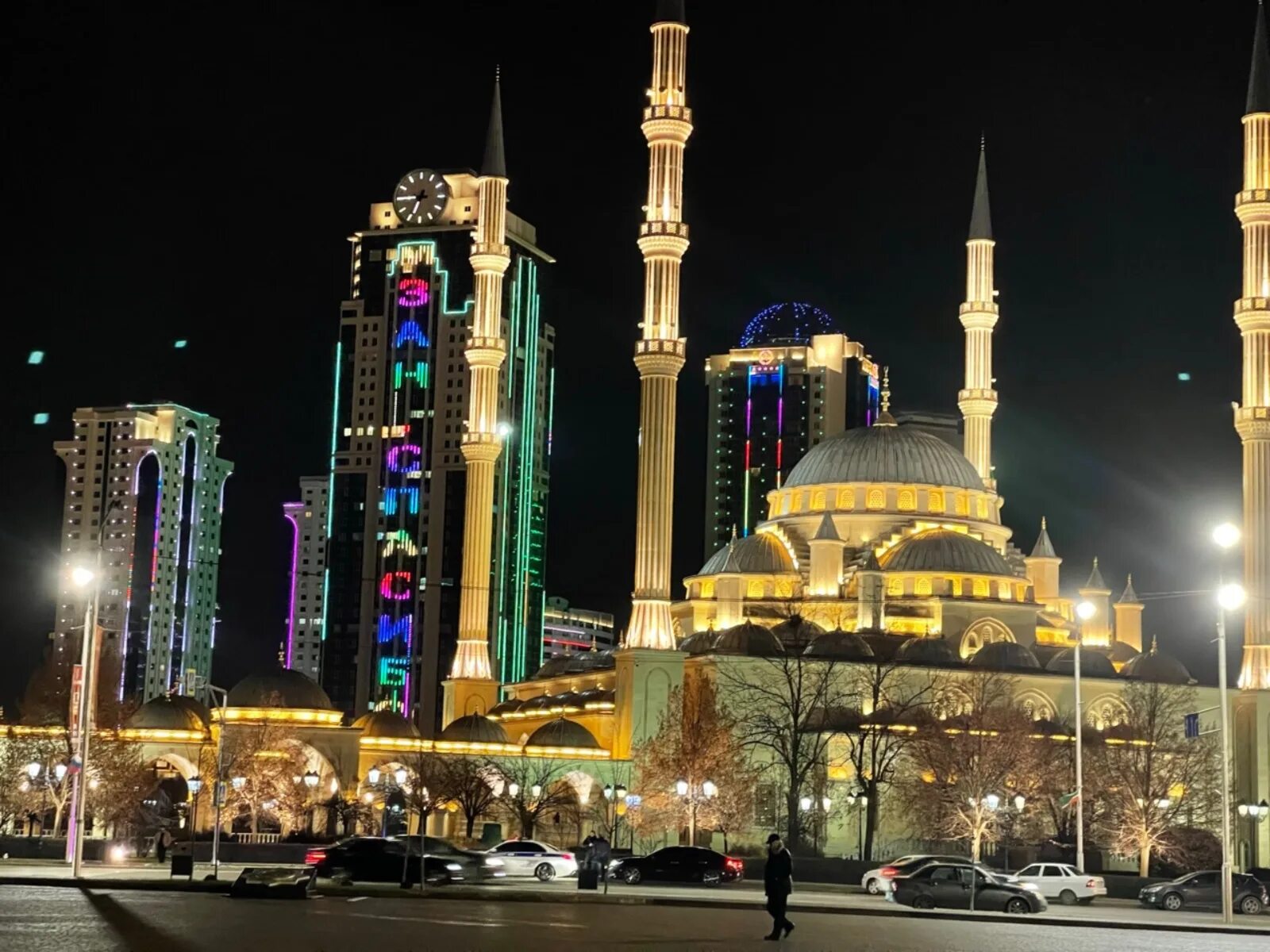 Чечня мечеть сердце Чечни. Грозный мечеть сердце Чечни 2021. Соборная мечеть Грозный. Чечня, г. Грозный. Мечеть "сердце Чечни". Экскурсия в грозный из пятигорска