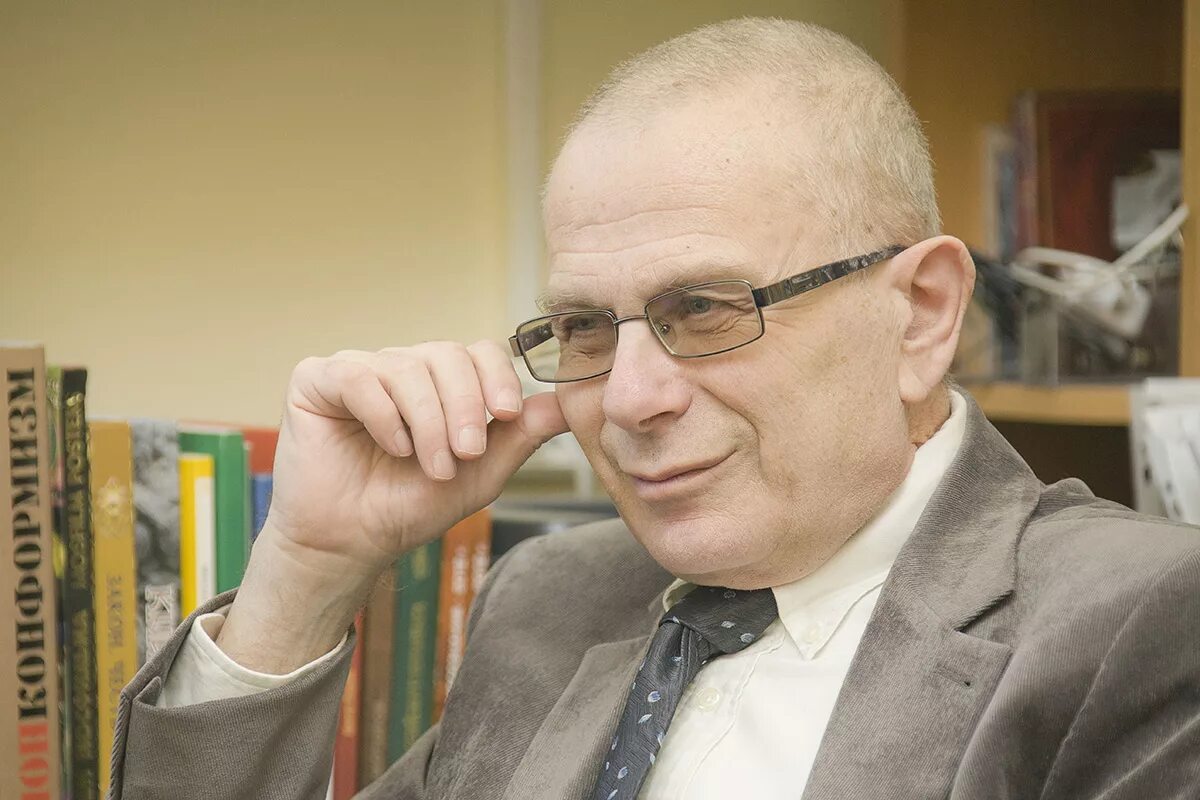Саркисова и Лейбовича наградили "За заслуги перед городом Калининградом"