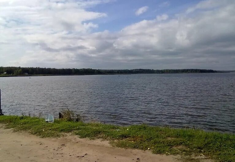 Руза водохранилище. Река шерстня рыбалка. Шаховское водохранилище. Шаховское водохранилище. Озеро пантиани грузия.