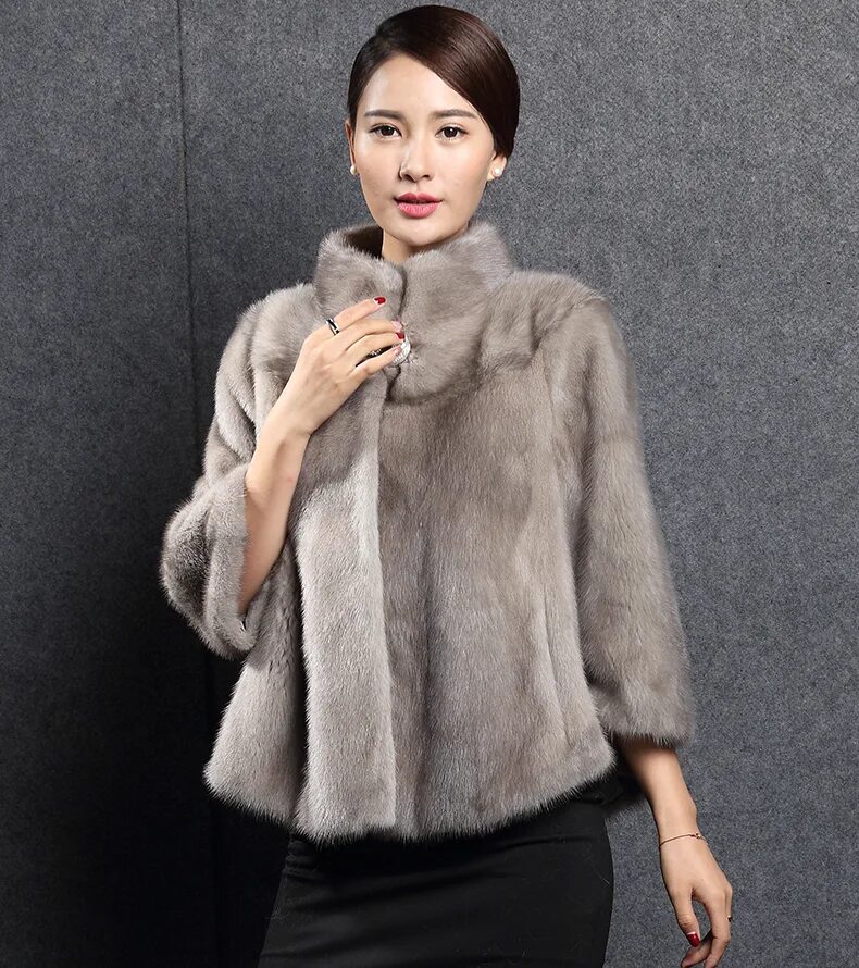 Альберто норка автоледи. Шуба норковая белая короткая. Белая норковая шуба автоледи. Инсити шубка белая шуба. Шуба норка saga mink.