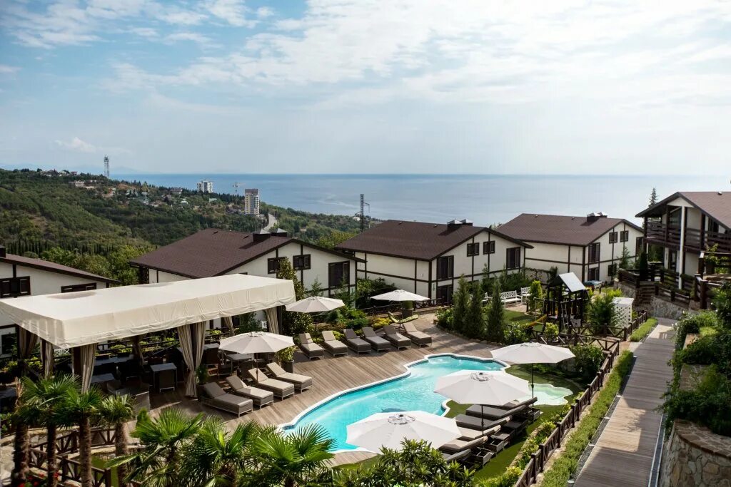 Отель крым дача алушта. Клуб дачи алушта. Отель дачи алушта. Комплекс дачи алушта. Дачи библиотека алушта.