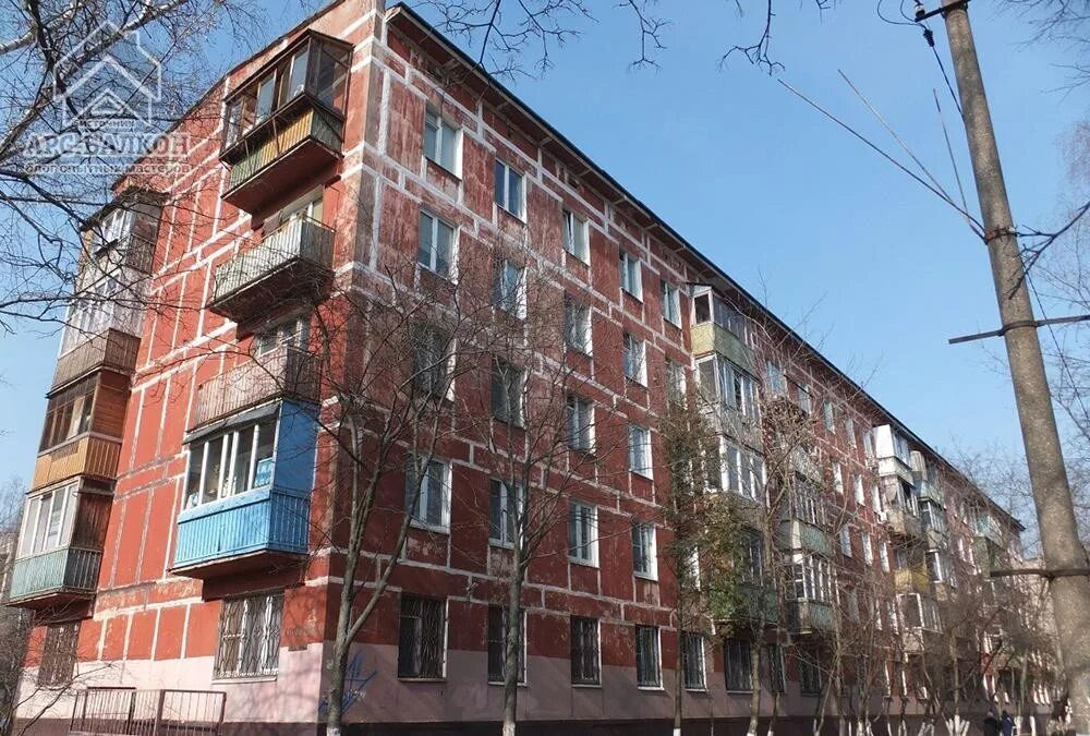 Дома 1 510. Хрущевка 1-510. дом хрущевка красный.