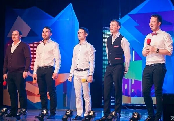 Команда днепр квн игорь ласточкин. Команда квн днепропетровск состав. Квн сборная днепропетровска днепр. Квн сборная днепропетровска днепр. Квн саратов кирилл лопаткин жена.