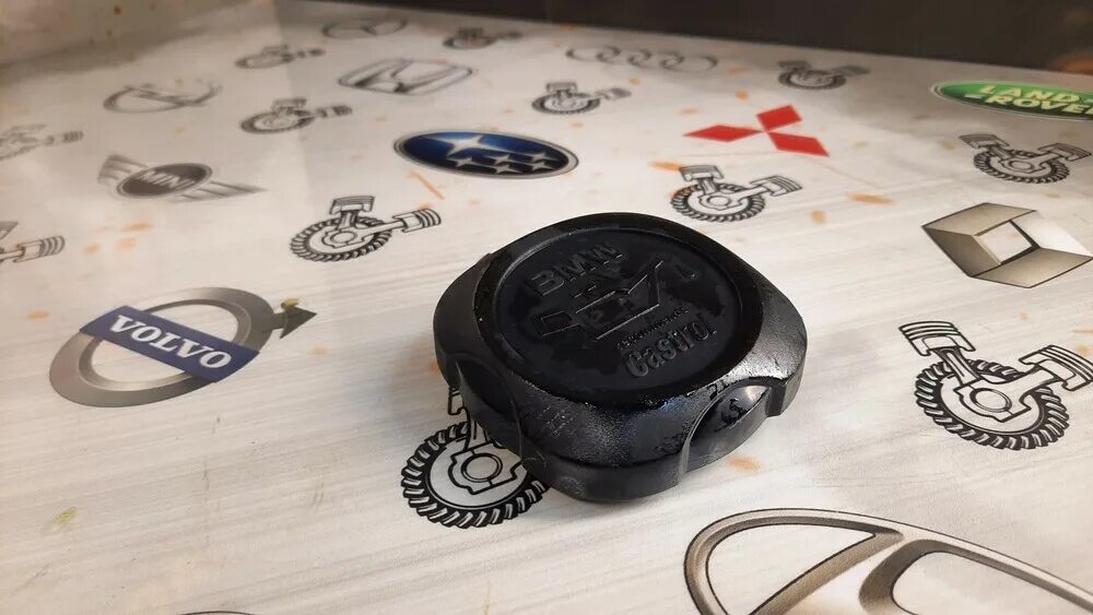 Крышка масляной горловины bmw 11 12 8 655 331. Крышка горловин бмв мотоцикл. Крышка горловины бмв. Крышка горловины бмв. Крышка горловины бмв.