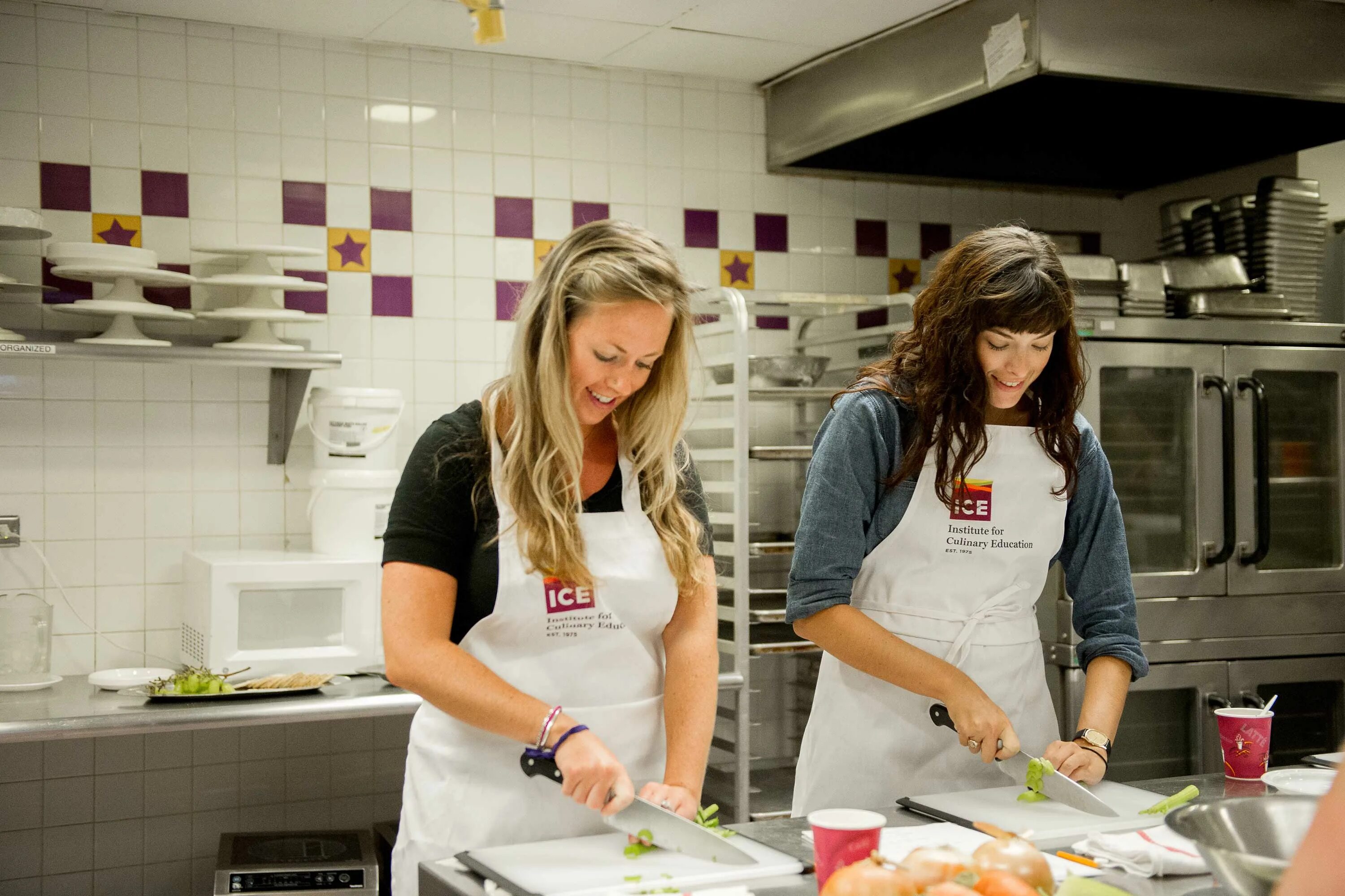 Cooking class. Cooking school. institute of culinary education. стем образование и кулинария. chef cooking.