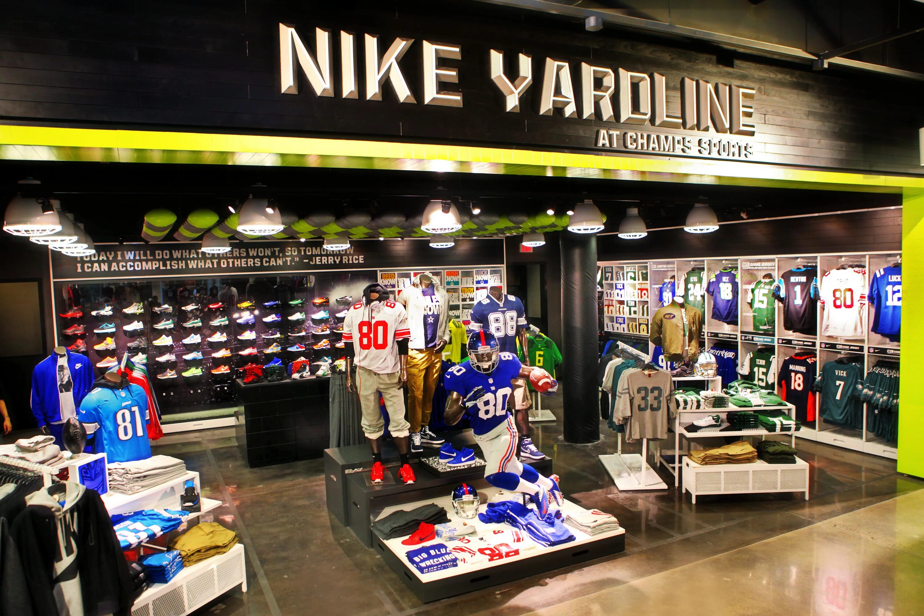 Pro shop products. Футбольный магазин. Сорт магазины в европейском. Nike магазин. Витрина футбольного магазина.