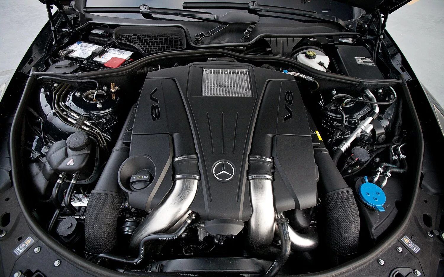 Какие двигатели мерседес самые надежные. Mercedes Benz.w211 мотор. Mercedes-Benz m278. Мотор Мерседес 5.5. В8 двигатель Мерседес.