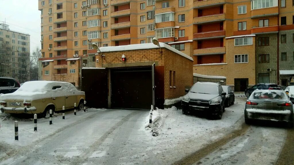 грузовая стоянка долгопрудный. парковка долгопрудный. многоуровневая парковка губернский. беломорская многоуровневая парковка. парковка долгопрудный.