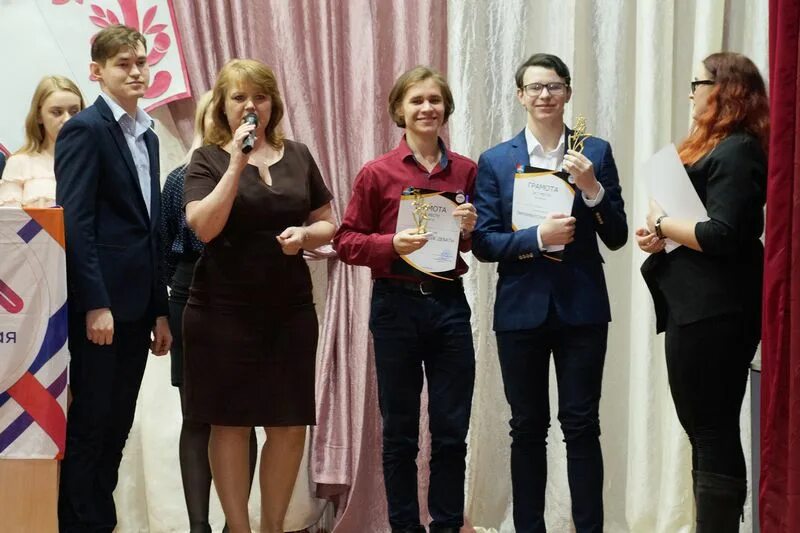 Парламентские дебаты еманжелинск. Подслушка пригорское. Село пригорское смоленская область. Подслушано в озерске 74. С пригорское смоленского района.