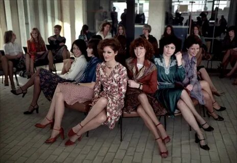 Женщина год 1977