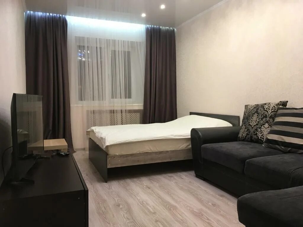 Фто лето день дачи из бруса около дач берёзки и цветы. Авито ухта. Водненские дачи. Авито ухта. Проспект космонавтов 5/2 ухта.