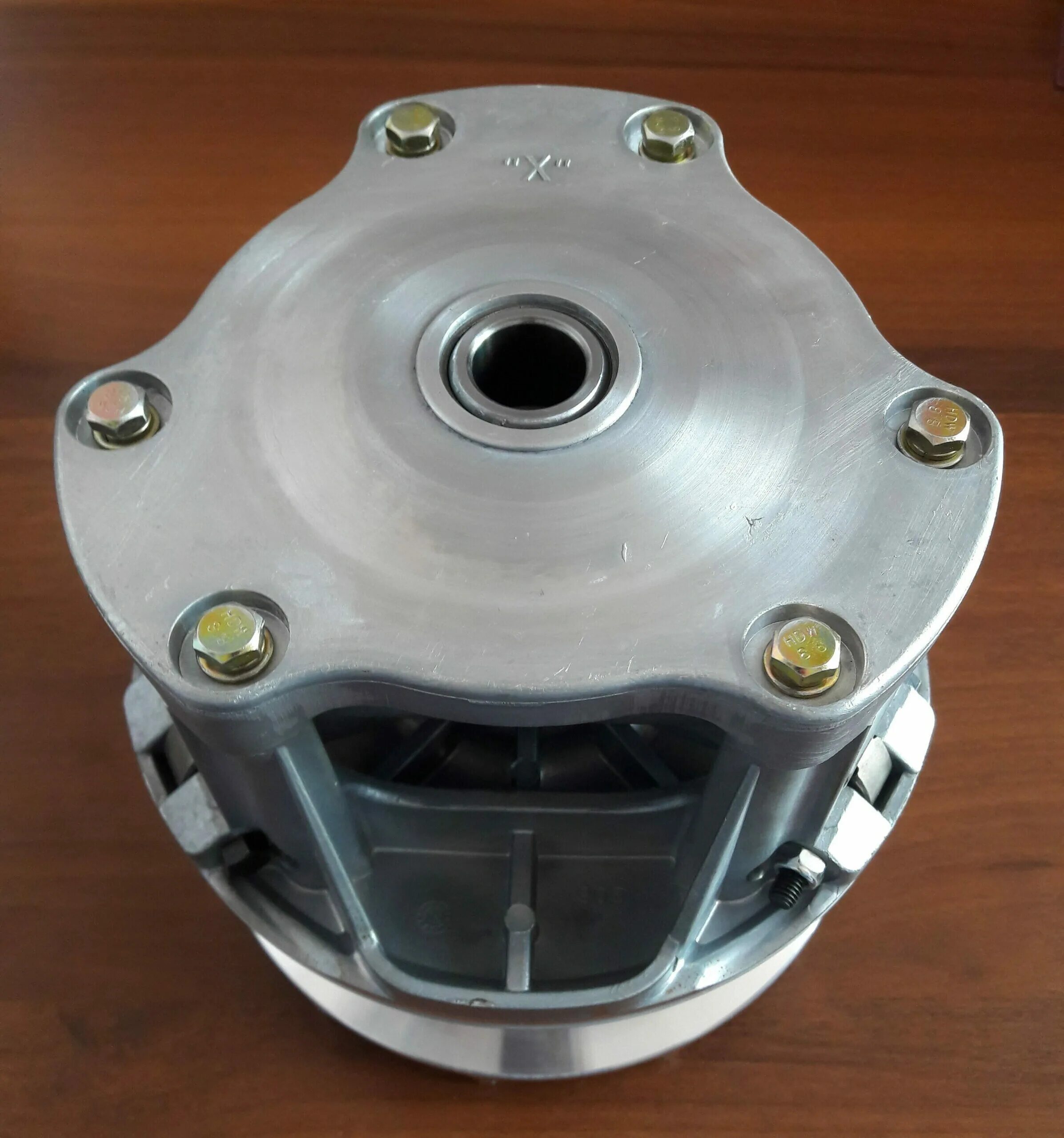 Вариатор поларис. Polaris sportsman 500 вариатор. Вариатор поларис. Вариатор ведущий rzr 1000 1323068. Polaris sportsman 500 вариатор ведомый.