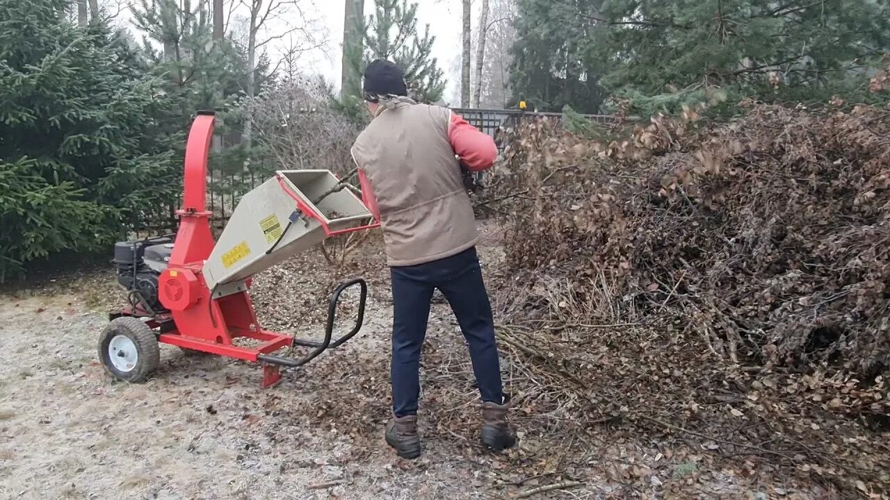 Аренда измельчителя деревьев